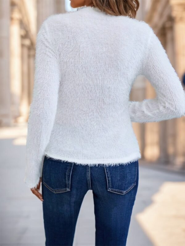 A Solid-colored Long-sleeved Top For Ladies - Image 6