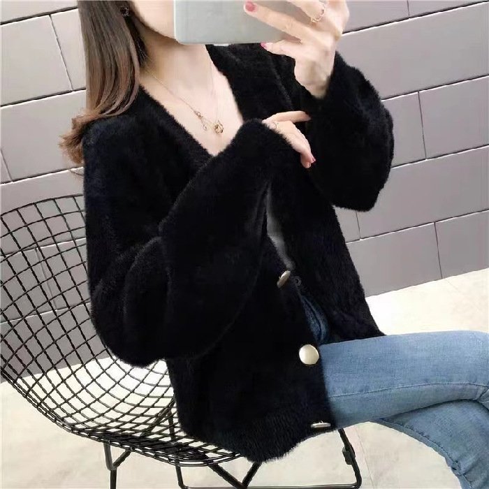 Fashionable Knitted Short Loose Outer Tops Women - Image 9