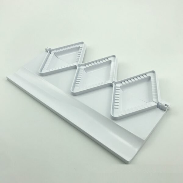 Kitchen Gadgets Triangular Dumpling Mould - Image 2